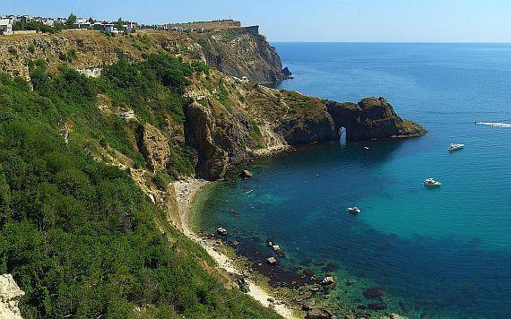 В Крыму оккупанты призывают отказаться от «буржуазных» словечек