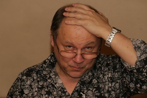 Незалежна медіа-профспілка зі скандалом відсторонила свого голову