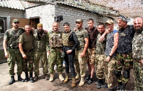 Дмитро Ярош і Надія Савченко зустрілися на передовій. ФОТО