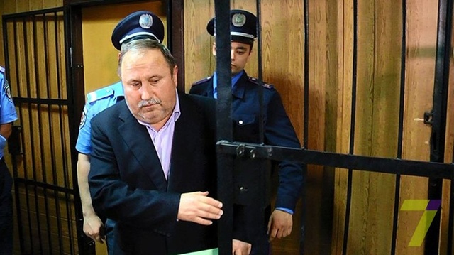 Рабинович просит Луценко не позволить Романчуку бежать из страны