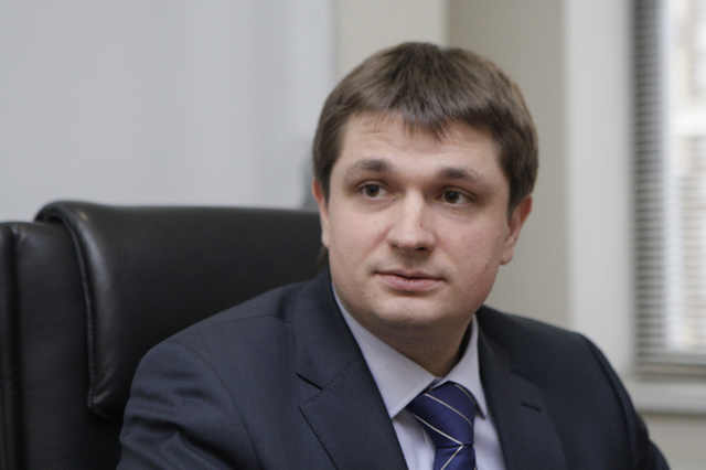 РОМАНЧУКА ЗАЩИЩАЕТ АДВОКАТ, ВОШЕДШИЙ В СОВЕТ ОБЩЕСТВЕННОГО КОНТРОЛЯ НАБУ