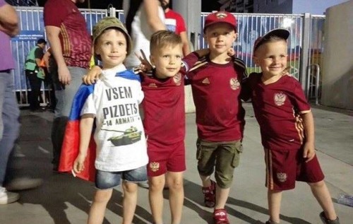"Всем пи*дец". Как на матчи Евро-2016 ходят российские дети