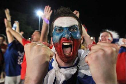 Вооружившись битами, путинские фанаты готовили побоище в Лилле