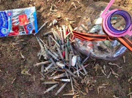 В наркотическом угаре террорист опрокинул грузовик со своими подельниками. Есть жертвы