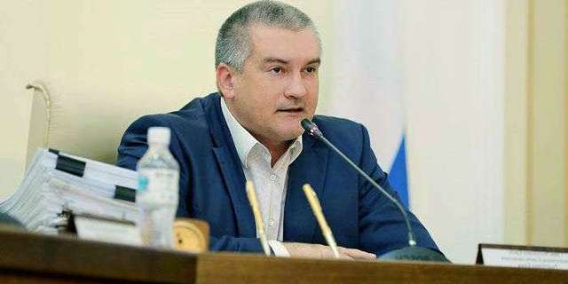 Продление ЕС санкций против Крыма является проявлением политического слабоумия - Аксенов