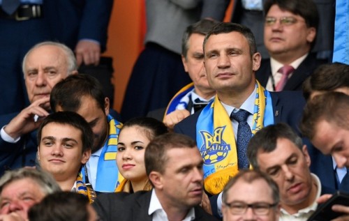 "Это их жизненная философия - краденых денег и зрелищ!", - Влащенко о депутатах