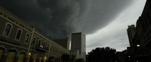 В Луцке ураган сорвал крышу дома