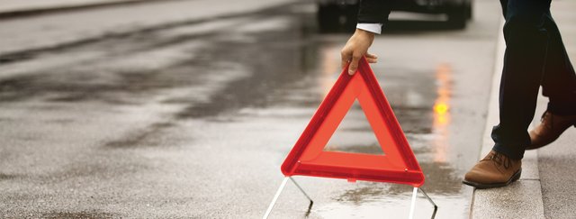 ДТП в Киеве на Заболотного: Хюндай протаранил Мерседес с двумя детьми