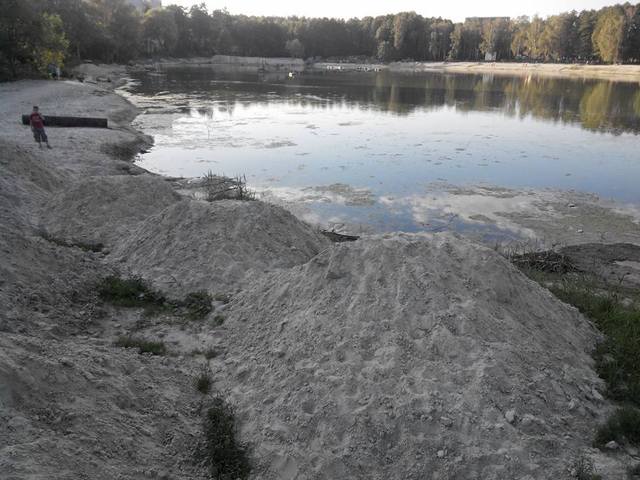 В Броварах на озері загинула дитина