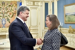 Порошенко отменил встречу с Нуланд - СМИ