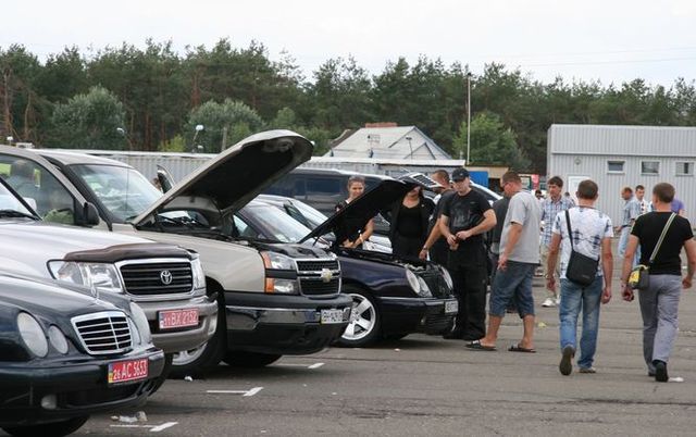 Зеленый свет. Импортным автомобилям еще больше упростят ввоз