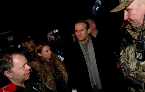 Медведчук дал Порошенко в челюсть. Нагло и демонстративно