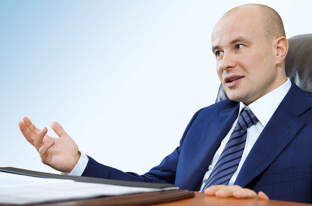 Появились пикантные фото главного земельщика Януковича