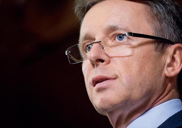 Міклош: слід обирати – або долар по 40, або підвищення пенсійного віку