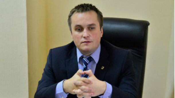 Холодницкий рассказал, по чьей вине Онищенко до сих пор не в наручниках