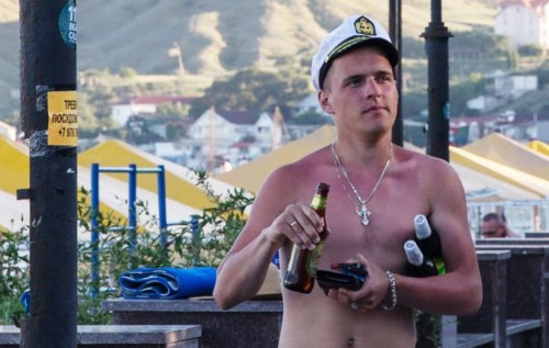 Курортные городишки Крыма - нищета, наплыв бродяг и высоченные цены