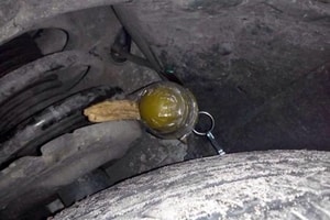 Сюрприз на колесе: под Киевом пытались взорвать автомобиль волонтера