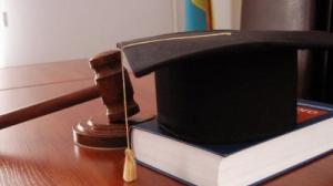 УКРАИНСКИМ ВКЛАДЧИКАМ СМЕНИЛИ СУД И ДАЛИ БОЛЬШЕ ВРЕМЕНИ ДЛЯ СПОРОВ