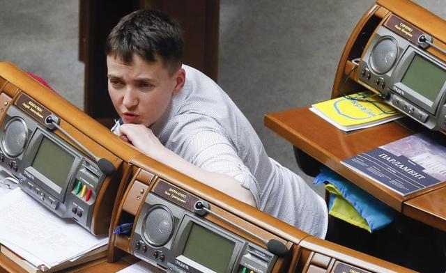 Савченко отказалась от должности секретаря СНБО