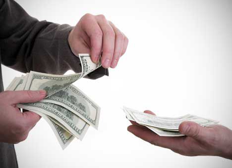 Черновицкий пограничник, вымогавший взятку от подчиненного, отделался штрафом