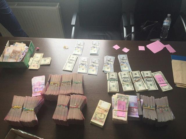 СБУ в Киеве разоблачила оператора телекоммуникаций, предоставившего магистральные каналы связи боевикам "ЛНР"