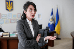 Денег нет даже на форму: Деканоидзе пожаловалась на провал реформы полиции