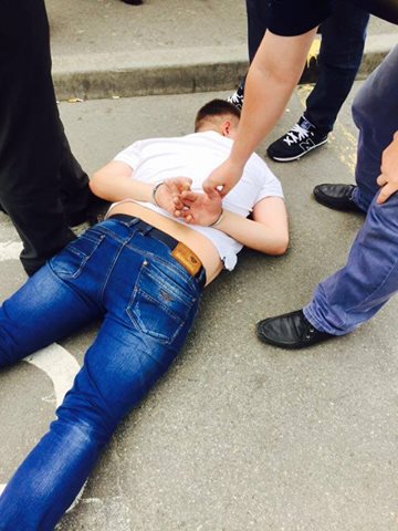 Киевский полицейский, торговавший секретной информацией, отделался штрафом