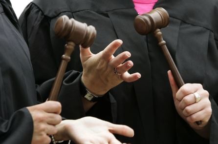 12 суддів Луганщини після припинення повноважень отримали понад 5 мільйонів