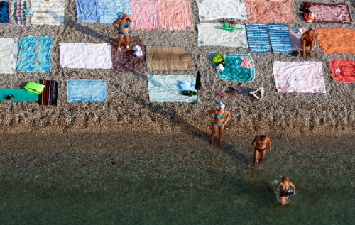 Новости Крымнаша. "Солдаты заменили туристов"