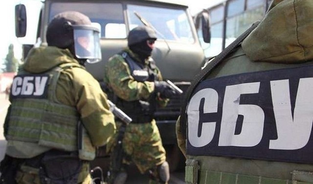 На Донбассе CБУ задержала двух боевиков