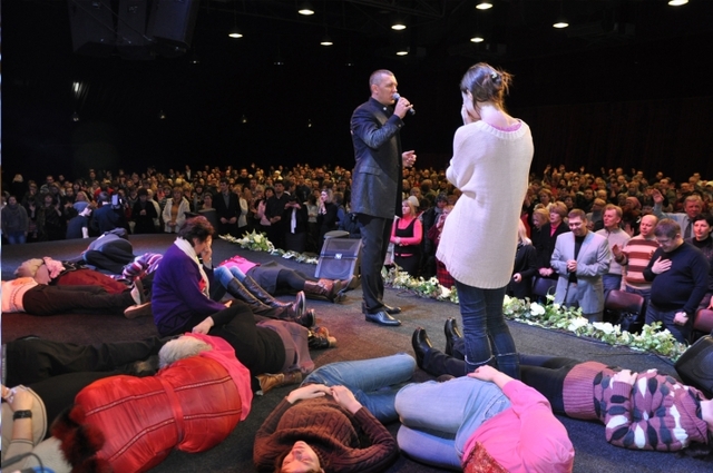 Околорелигиозные аферисты: в свободной стране граждане должны иметь право быть обманутыми