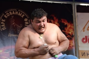 Ушел на дно: в сети узнали о проблемах переметнувшегося к "ДНР" силача Халаджи