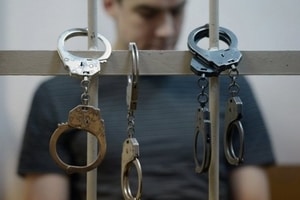 Попытка теракта на Львовской ж/д: суд арестовал четверых задержанных