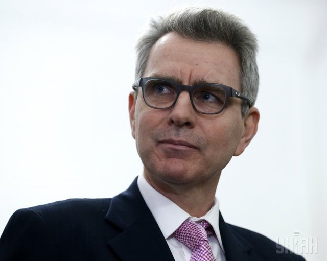 США продлят санкции против России, пока Крым не вернут Украине, — Пайет