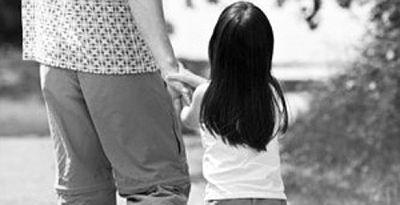 Сезонный рабочий выкрал посреди ночи из спальни 4-летнюю девочку