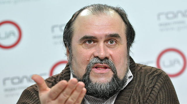 Гривна держится «на плаву» благодаря трудовым мигрантам – эксперт