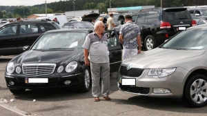 Міноборони відповіло «Київавтодору» за поневічені парадними танками дороги
