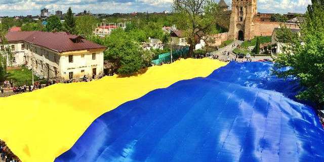 Журналист из России поздравил украинцев с Днем Независимости (ВИДЕО)