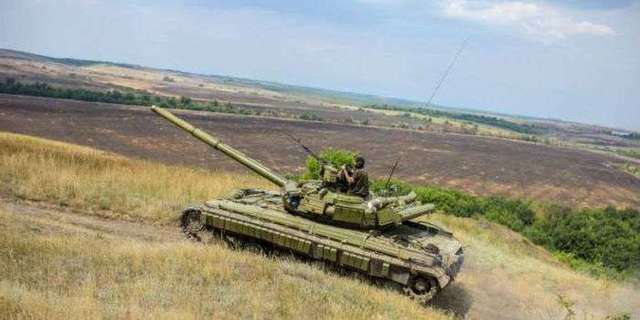 На Луганщине боевики применили танки против ВСУ