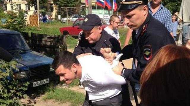 Российская полиция задержала заместителя председателя партии «Парнас»