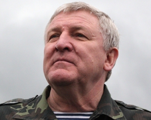 Колишнього міністра оборони кличуть на допит