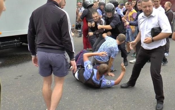 В Кривое Озеро введут дополнительные силы полиции