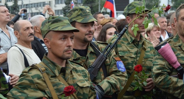 Боевики продвигаются вглубь