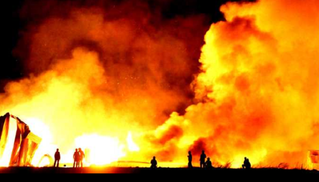 Оккупанты показали момент возгорания складов ВСУ в зоне АТО