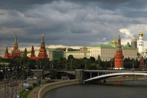 Правительство России "приготовилось" к переходу на режим военного времени