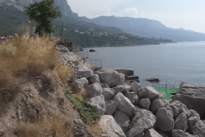 Раньше такого не было: российские туристы пожаловались на "агрессивных" крымчан