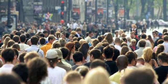 При нынешней власти Украину ждет социальное урезание и масовая эмиграция - политолог