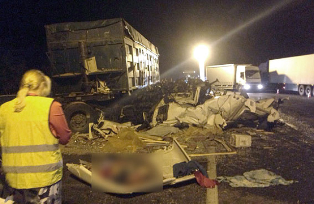 На Полтавщине кортеж с полицией спровоцировал ДТП с тремя погибшими — очевидцы