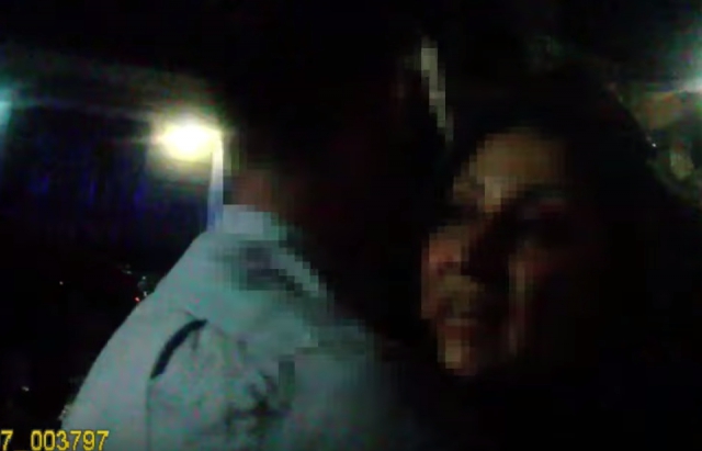 Ужгородським патрульним ледве вдалося вгамувати п’яну лікарку-гінеколога