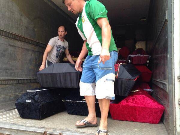 Как родственникам погибших боевиков приносят похоронки (видео)